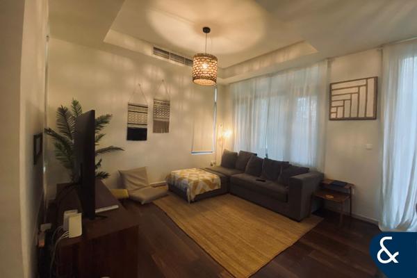 Corner Unit | 3 Bed + maids | Large plot